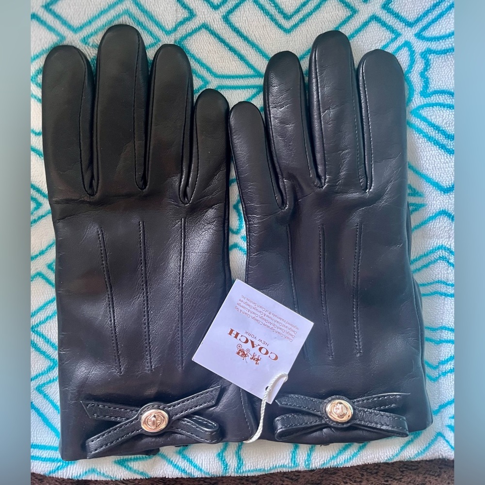 NWT Coach Black Leather Gloves